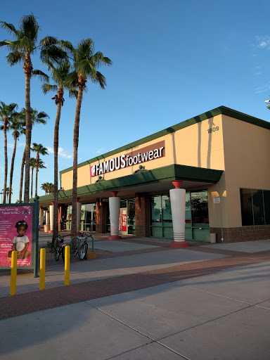 Famous Footwear, 1809 S Stapley Dr, Mesa, AZ 85204, USA, 