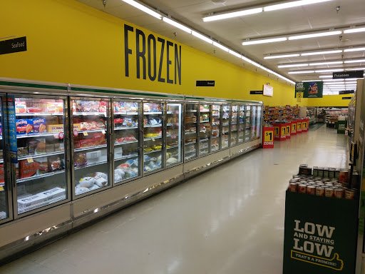 Grocery Store «Harveys Supermarket», reviews and photos, 17932 Main St N Suite 6, Blountstown, FL 32424, USA