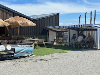 Photos du propriétaire du Bar-restaurant à huîtres La cahute à Saint-Méloir-des-Ondes - n°12