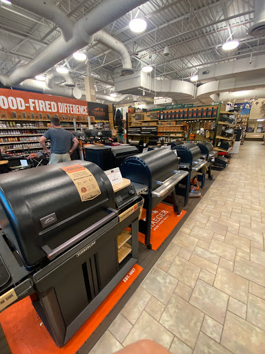 Sporting Goods Store «SCHEELS», reviews and photos, 101 Jordan Creek Pkwy #4000, West Des Moines, IA 50266, USA