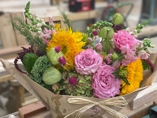 Florist «Floras Avenue», reviews and photos, 233 Main St, Huntington, NY 11743, USA