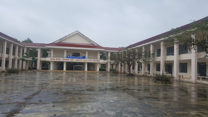 Trường Trung Cấp Nghề Cam Ranh