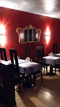 Atmosphère du Restaurant Ristorante Des Deux Comperes à Marmagne - n°4