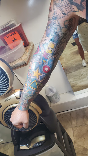 Tattoo Shop «Aces & Eights Tattoo Shop», reviews and photos, 6846 Park Blvd N, Pinellas Park, FL 33781, USA
