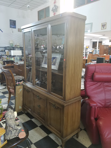 Thrift Store «Sun Rise Thrift Store», reviews and photos, 1880 S Havana St, Aurora, CO 80012, USA