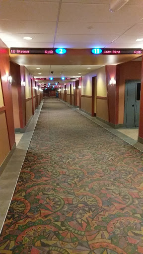 Movie Theater «Regal Cinemas Independence Mall 14 & RPX», reviews and photos, 101 Kingston Collection Way, Kingston, MA 02364, USA