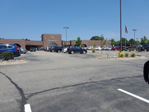 Grocery Store «Lunds & Byerlys Chanhassen», reviews and photos, 800 W 78th St, Chanhassen, MN 55317, USA