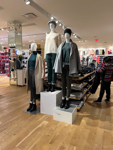 uniqlo south coast plaza