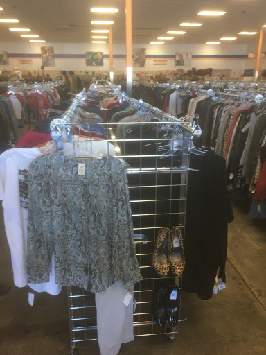 Thrift Store «Goodwill of North Georgia: Cartersville Store, Career Center and Donation Center», reviews and photos, 929 Joe Frank Harris Pkwy SE, Cartersville, GA 30120, USA