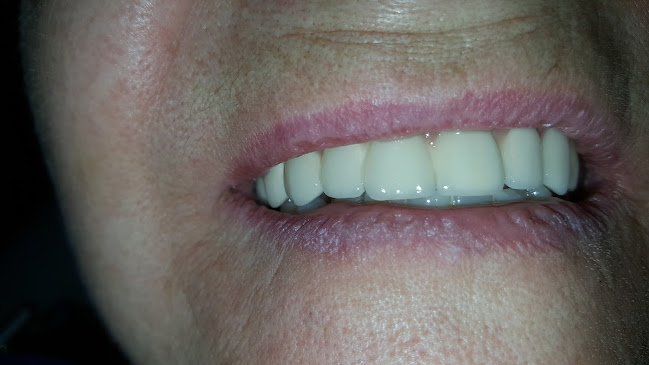 Clinica ImplantFix - Dentist