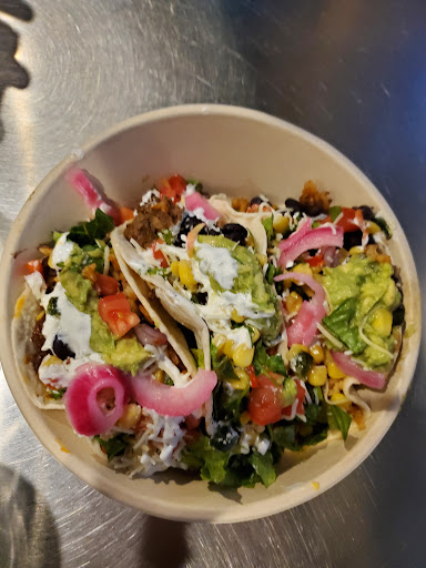Mexican Restaurant «QDOBA Mexican Eats», reviews and photos, 16971 Newburgh Rd, Livonia, MI 48154, USA