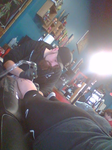 Tattoo Shop «Lucky Gal Tattoo & Piercing», reviews and photos, 1550 N Ankeny Blvd #102, Ankeny, IA 50023, USA