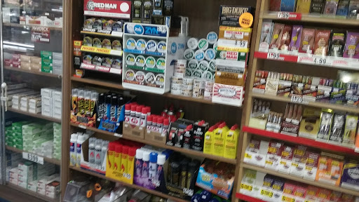 Tobacco Shop «Cigar House & Discount», reviews and photos, 1720 N Moorpark Rd, Thousand Oaks, CA 91360, USA