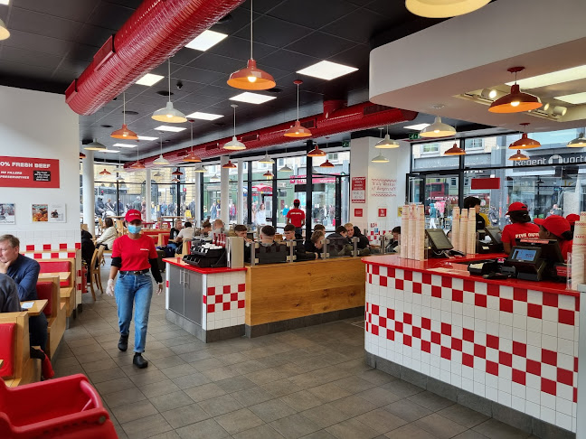 Comments and reviews of Five Guys King's Cross