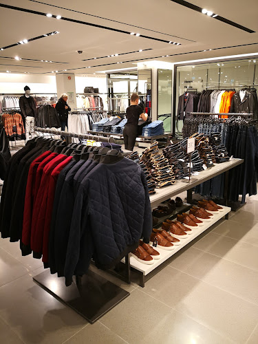 Magasin de vêtements Zara Rennes