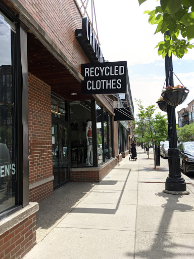 Crossroads Trading Co., 2711 N Clark St, Chicago, IL 60614, USA, 