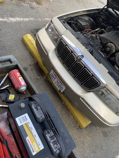 Auto Parts Store «Advance Auto Parts», reviews and photos, 1405 Electric Rd, Salem, VA 24153, USA