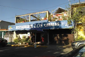 Restaurante Los Corales pescados y mariscos image