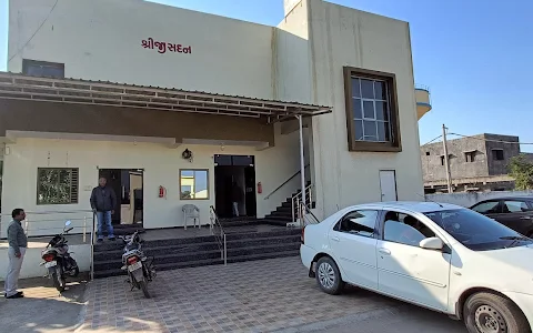 Shreeji Sadan (Dilen Motel) image