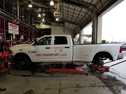 Tire Shop «Discount Tire Store - Moore, OK», reviews and photos, 1421 S I-35 Service Rd, Moore, OK 73160, USA