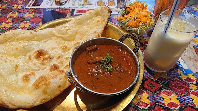 ネパール・インドレストラン&バー グムティー