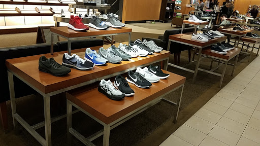 Department Store «Nordstrom Clackamas Town Center», reviews and photos, 11900 SE 82nd Ave, Happy Valley, OR 97086, USA