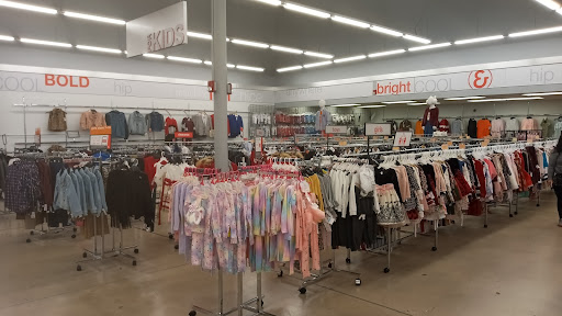 Clothing Store «K&G Fashion Superstore», reviews and photos, 1555 E Park Pl Blvd, Stone Mountain, GA 30087, USA