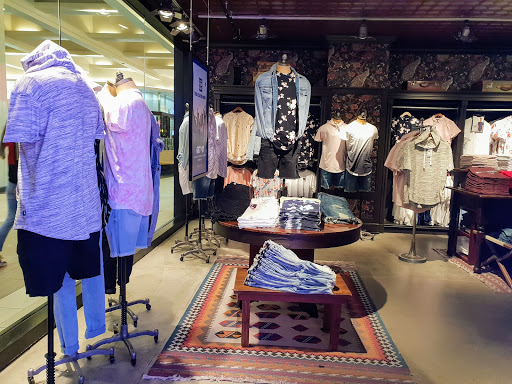 Clothing Store «Hollister Co.», reviews and photos, 21712 Hawthorne Blvd #226a, Torrance, CA 90503, USA