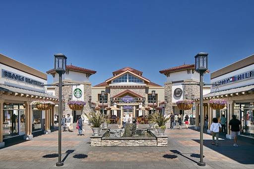 Shopping Mall «San Francisco Premium Outlets», reviews and photos, 2774 Livermore Outlets Dr, Livermore, CA 94551, USA