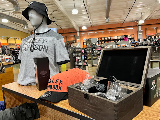 Harley-Davidson Dealer «Harley-Davidson of Brandon», reviews and photos, 9841 E Adamo Dr, Tampa, FL 33619, USA