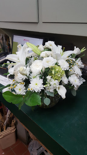 Florist «Countryside Floral & Garden», reviews and photos, 1420 NW Gilman Blvd #1, Issaquah, WA 98027, USA