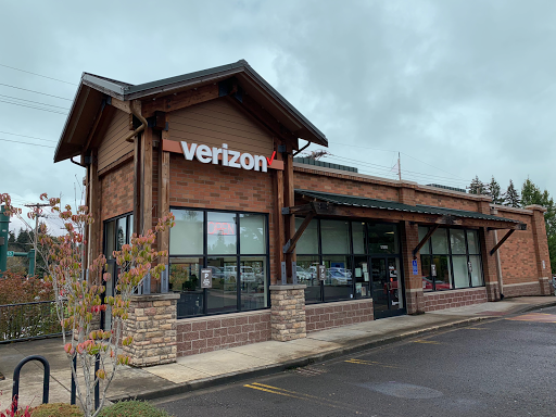 Cell Phone Store «Verizon Wireless - Cellular Plus», reviews and photos, 17390 SE Bluff Rd Suite 2, Sandy, OR 97055, USA