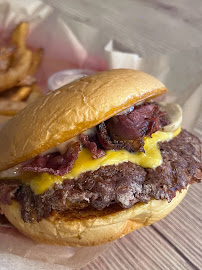 Cheeseburger du Restaurant de hamburgers Jumbo's à Paris - n°5