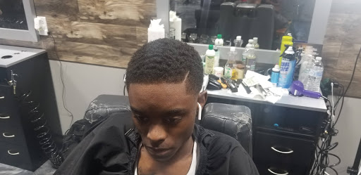 Barber Shop «Headz Up Barber Shop LLC», reviews and photos, 161 Whalley Ave, New Haven, CT 06511, USA