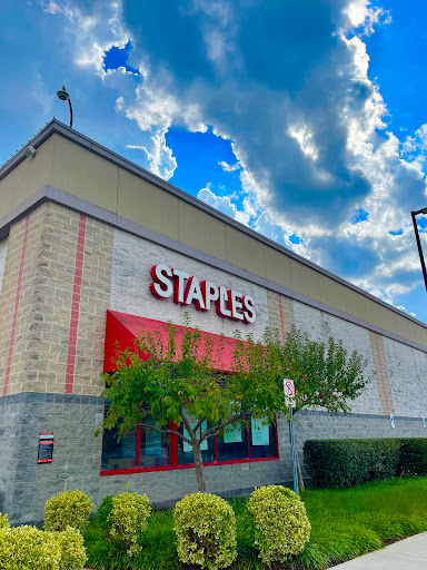 Office Supply Store «Staples», reviews and photos, 8115 Honeygo Blvd, Nottingham, MD 21236, USA