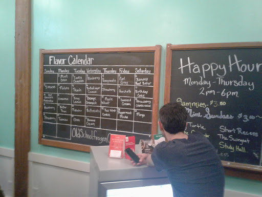 Ice Cream Shop «Old School Frozen Custard», reviews and photos, 1316 E Pike St, Seattle, WA 98122, USA