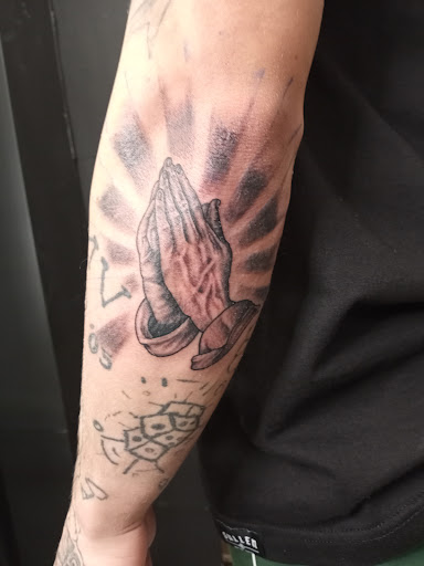 Explore mom of 3 tattoo ideas, creative tattoo ideas in Kalamazoo, available at Justice Tattoo Studio