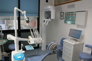 Studio Dentistico Dr. Niccolò Benedetti - Dentista Valdarno image