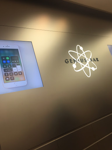 Computer Store «Apple Towson Town Center», reviews and photos, 825 Dulaney Valley Rd, Towson, MD 21204, USA