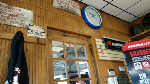 Tire Shop «Tire Discount Center», reviews and photos, 76 Dolson Ave, Middletown, NY 10940, USA