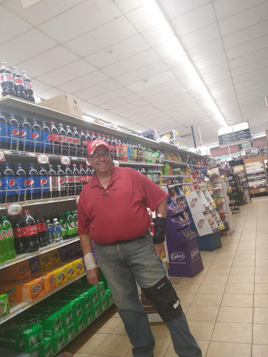 Grocery Store «Devon Market», reviews and photos, 1440 W Devon Ave, Chicago, IL 60660, USA