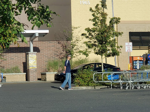 Discount Store «Walmart», reviews and photos, 1965 S Union Ave, Tacoma, WA 98405, USA