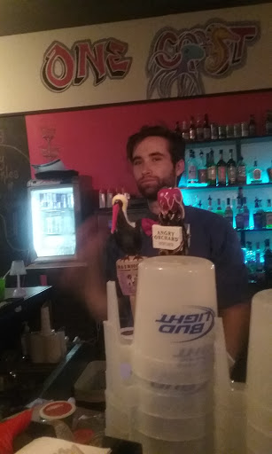 Gay Bar «The Veaux Bar & Grill», reviews and photos, 285 Oak St, Biloxi, MS 39530, USA