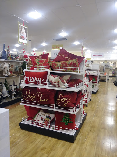 Department Store «HomeGoods», reviews and photos, 11100 W Burleigh St #140, Wauwatosa, WI 53222, USA