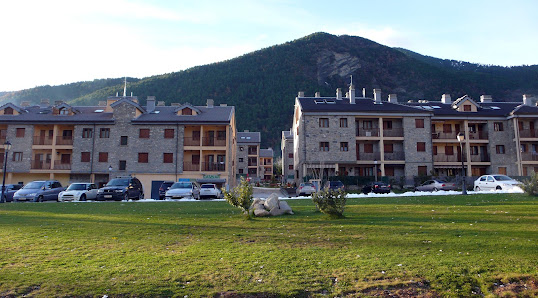Inmobiliaria Casmar S.L - Villanúa 22870 Villanúa, Huesca, España