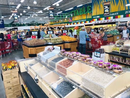 Supermarket «Super King Market», reviews and photos, 2260 Lincoln Ave, Altadena, CA 91001, USA