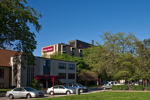 Hospital «Westlake Hospital», reviews and photos, 1225 W Lake St, Melrose Park, IL 60160, USA