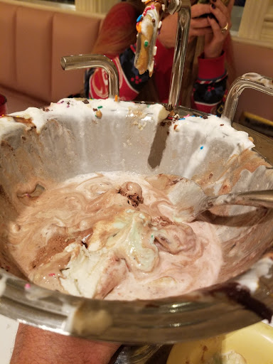 Dessert Shop «Beaches & Cream Soda Shop», reviews and photos, 1800 Epcot Resorts Blvd, Orlando, FL 32830, USA