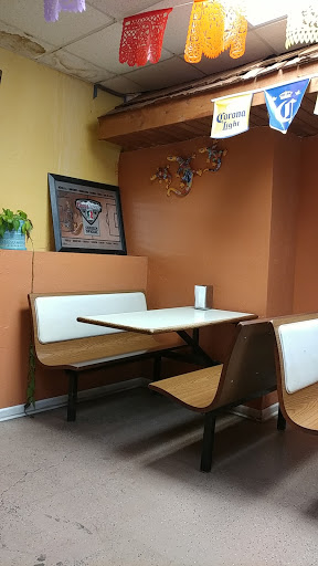 Grocery Store «La Mexicana Grocery Store», reviews and photos, 432 N Main St, West Bend, WI 53090, USA