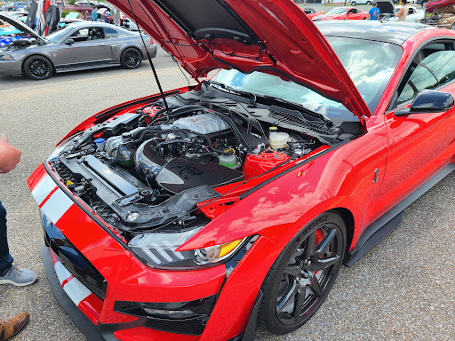 Ford Dealer «Hollingsworth Richards Ford», reviews and photos, 7787 Florida Blvd, Baton Rouge, LA 70806, USA